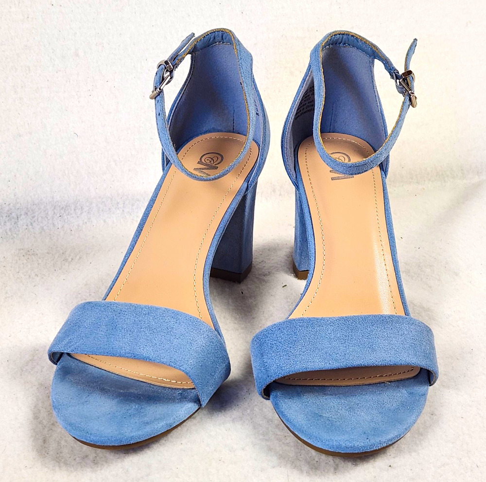 Charles David Light Blue Suede Chunky Heeled Sandals Ankle Strap Size 8.5